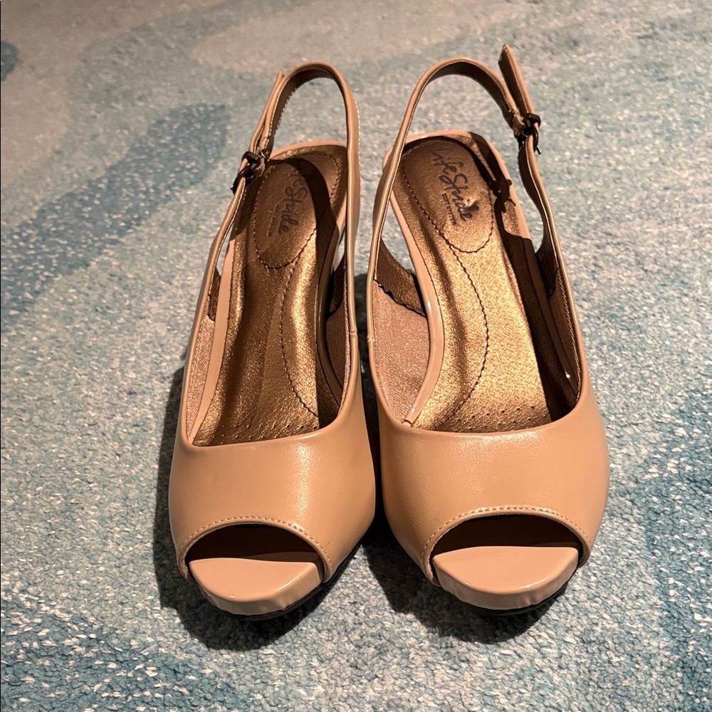 Life Stride Open Toe Sling Back Heels, Sz 9 (fit like 8-8.5)